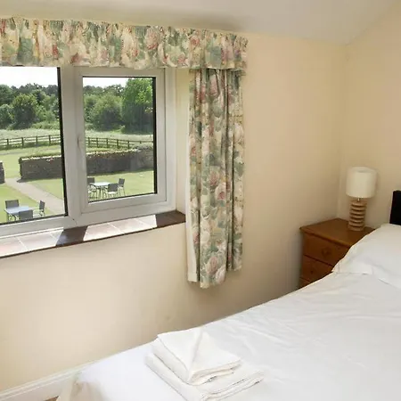 Tatil Evi Wrea Head Country Cottages *