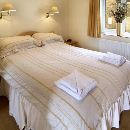 Wrea Head Country Cottages Σκάρμπορο